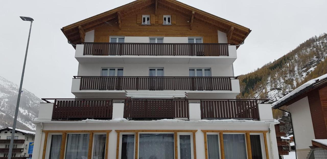 Haus Astoria Saas-Grund Exterior foto